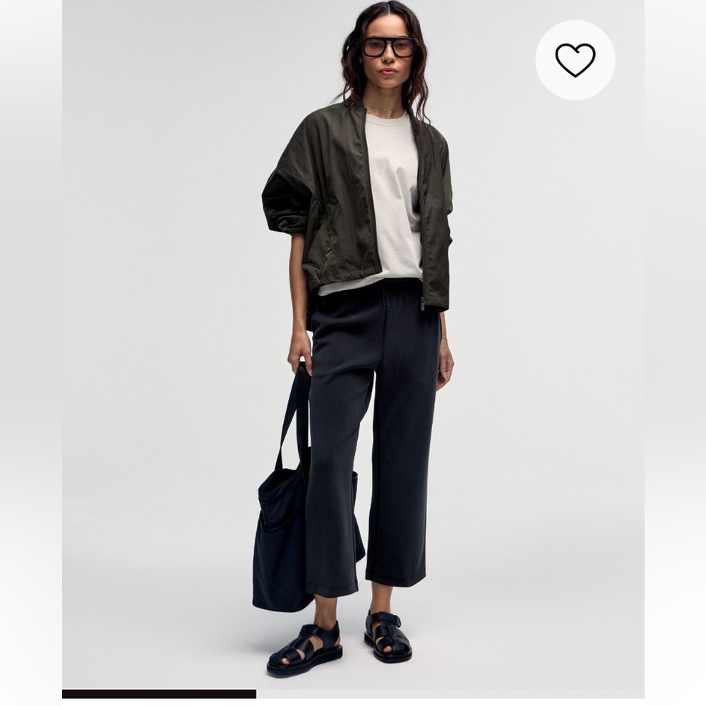 Lululemon Softstream cropped wide leg pants